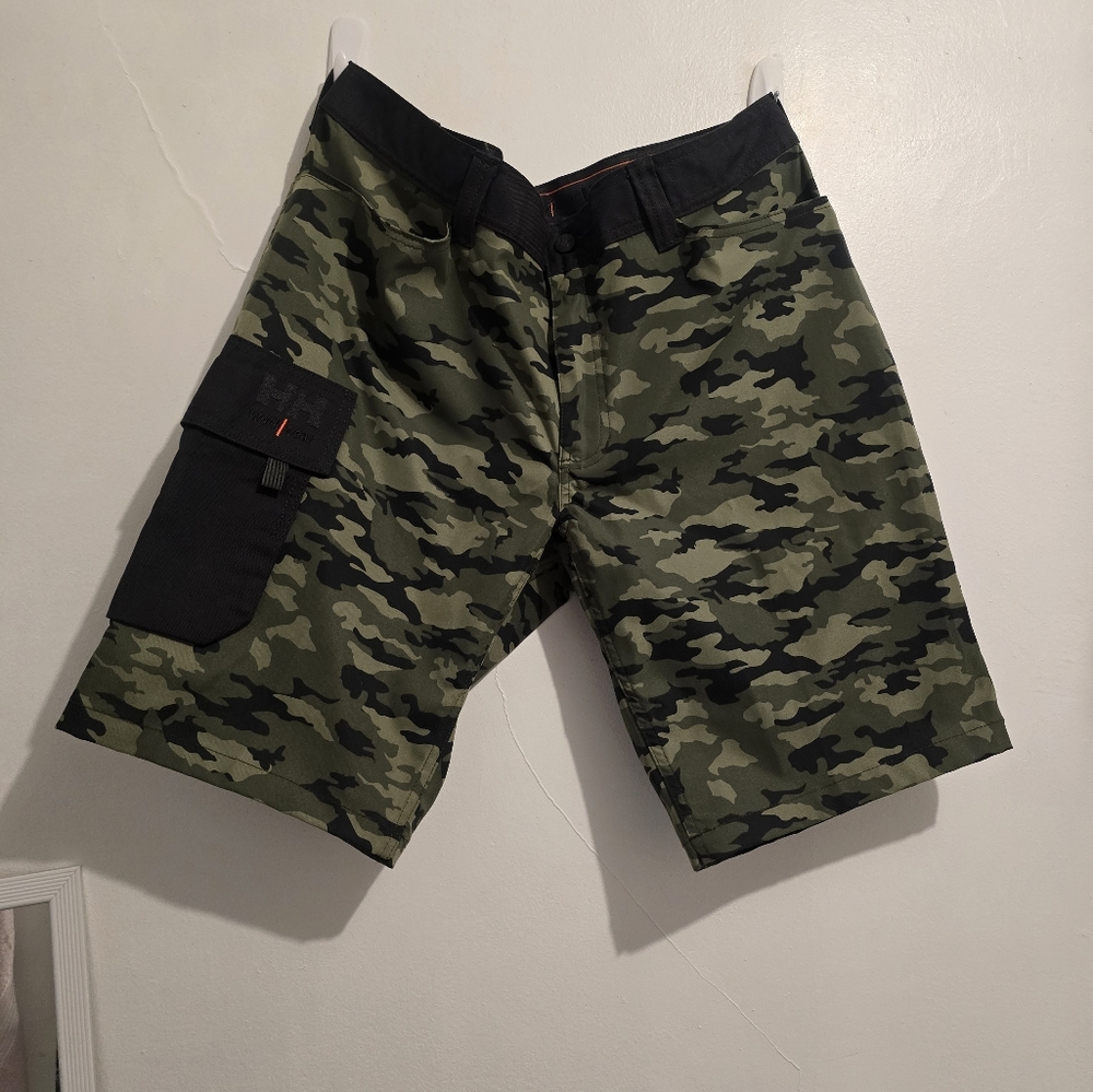 Men's work wear Helly Hansen shorts  sizes available  40"